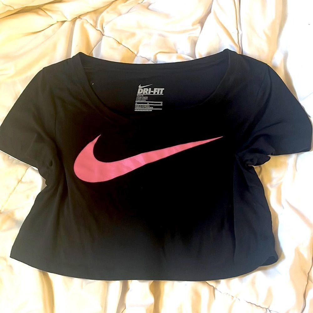 Nike Dri-Fit Crop Top